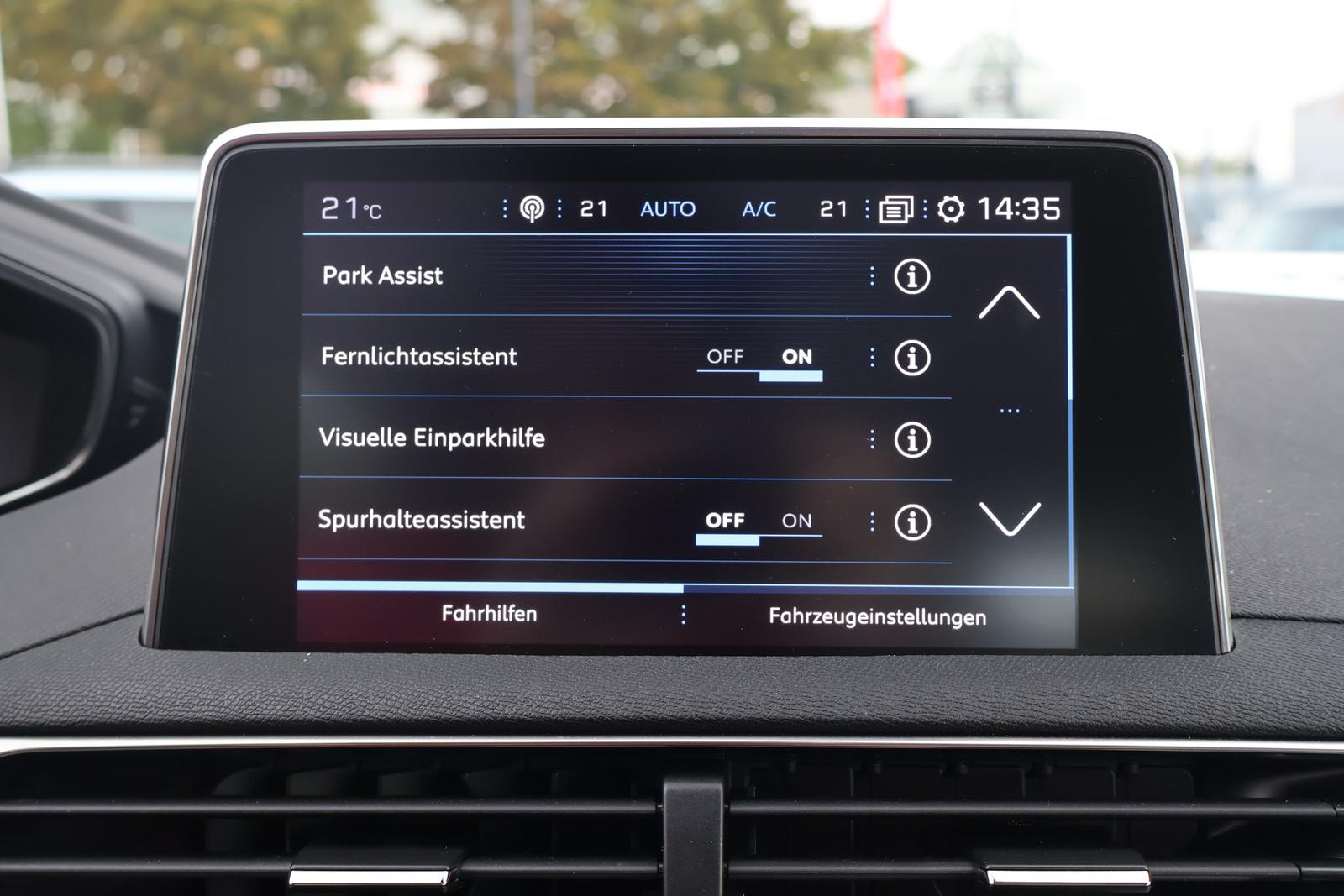 Peugeot 3008 1.2 12V Behindertenumbau Navi 360° Panorama