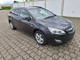 Opel Astra Sports Tourer 1.7 CDTI ecoF Sport 81 S/S - Opel Astra aus 2011: Tourer Sport