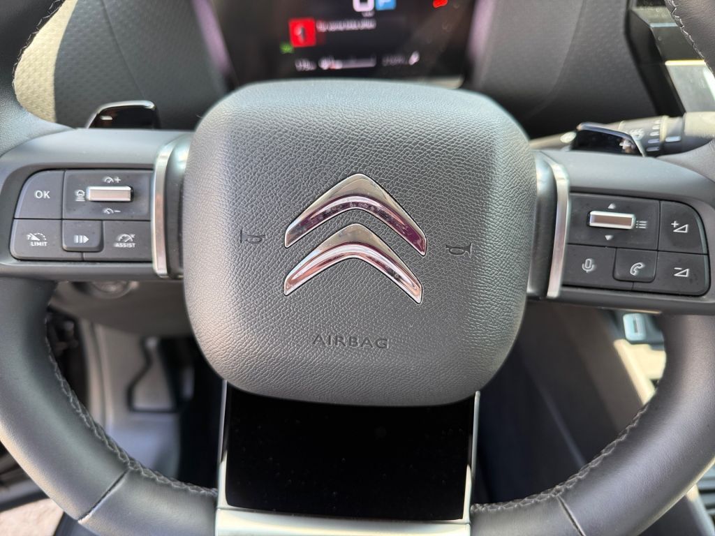 Fahrzeugabbildung Citroën C4 PureTech 130 Stop&Start EAT8 MAX*Alcantara