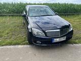 Mercedes-Benz Mercedes 205C -weißes Leder-Glasschiebedach