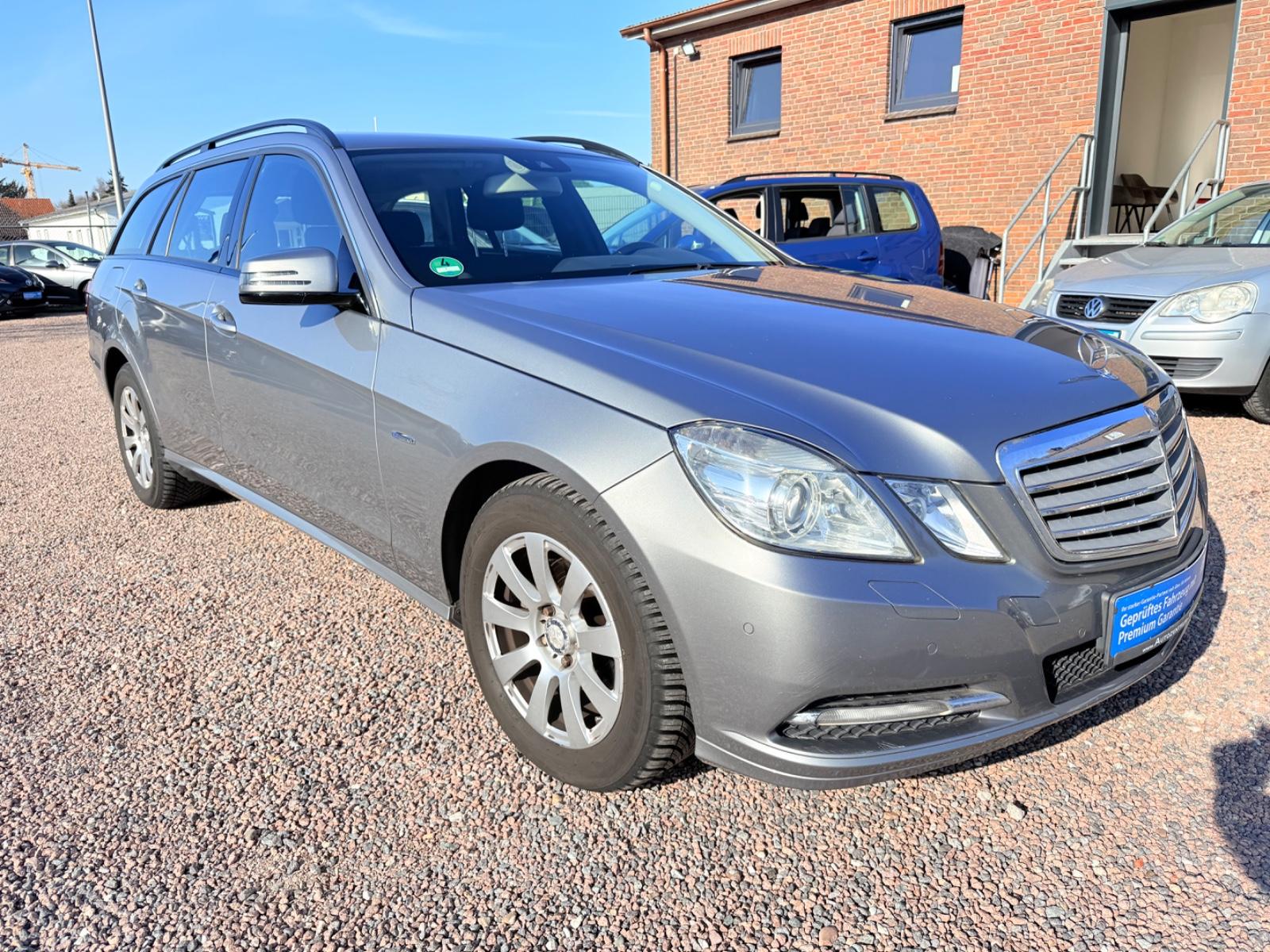 Mercedes-Benz E 220 E T-Modell E 220 CDI BlueEfficiency