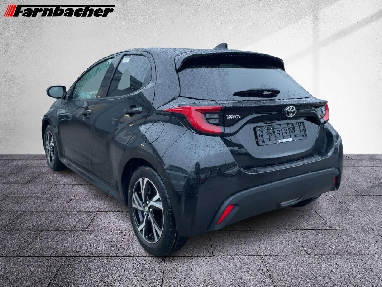 Fahrzeugabbildung Toyota Yaris Hybrid 116PS Teamplayer + Comfort Paket