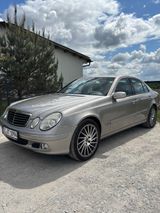 Mercedes-Benz E 200 KOMPRESSOR CLASSIC Classic - Mercedes-Benz E 200 aus 2004