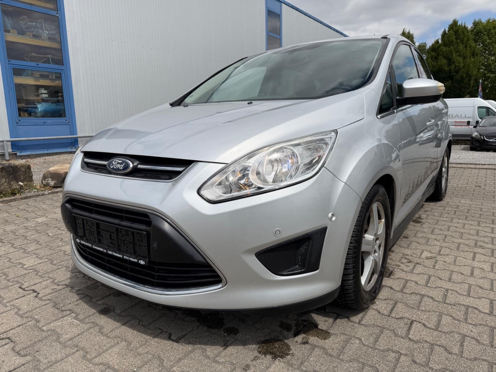 Ford C-MAX 2011 — вигляд ззаду