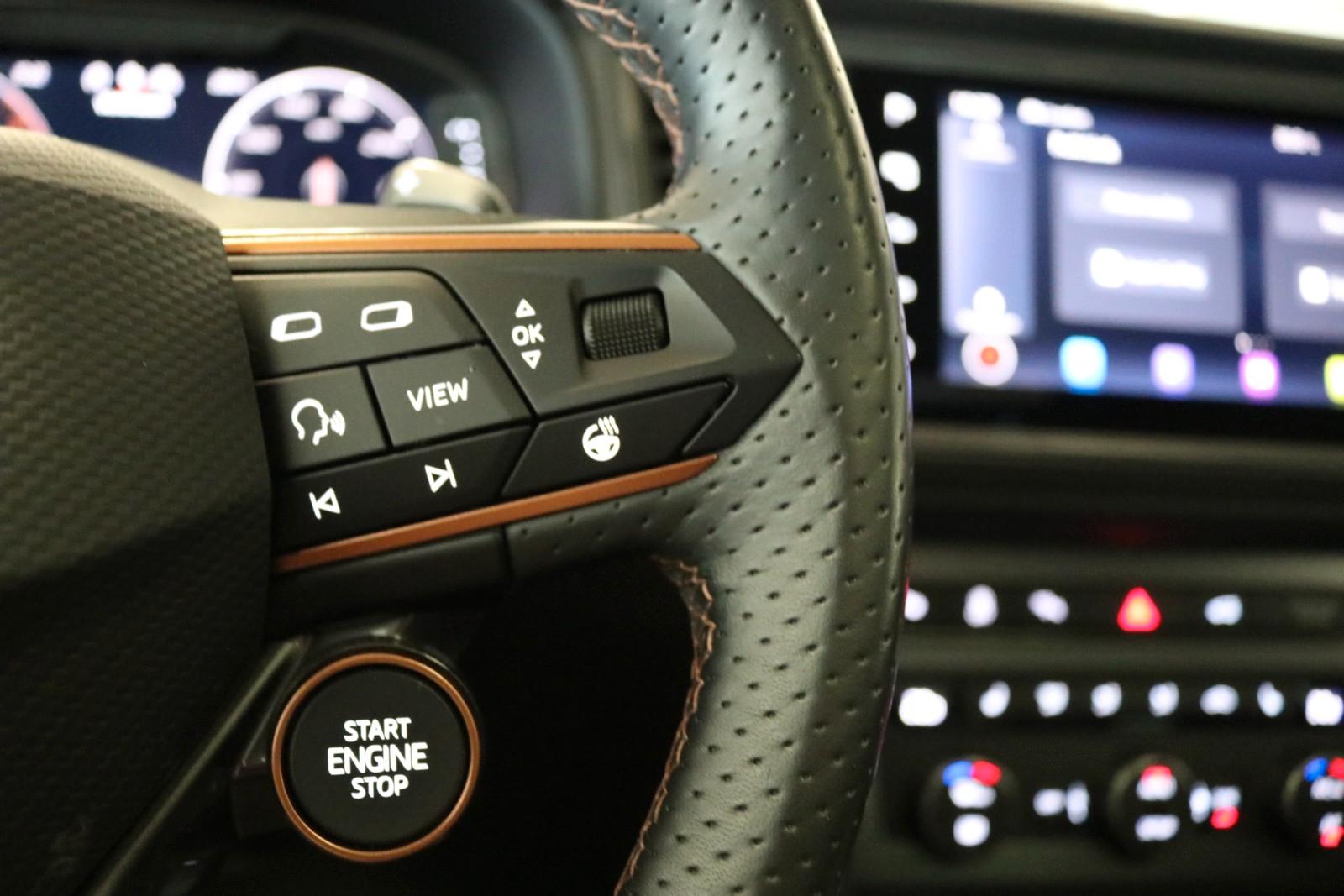 Cupra Ateca VZ 4Drive DCC AHK Pano 360° Memory, миниатюра 17