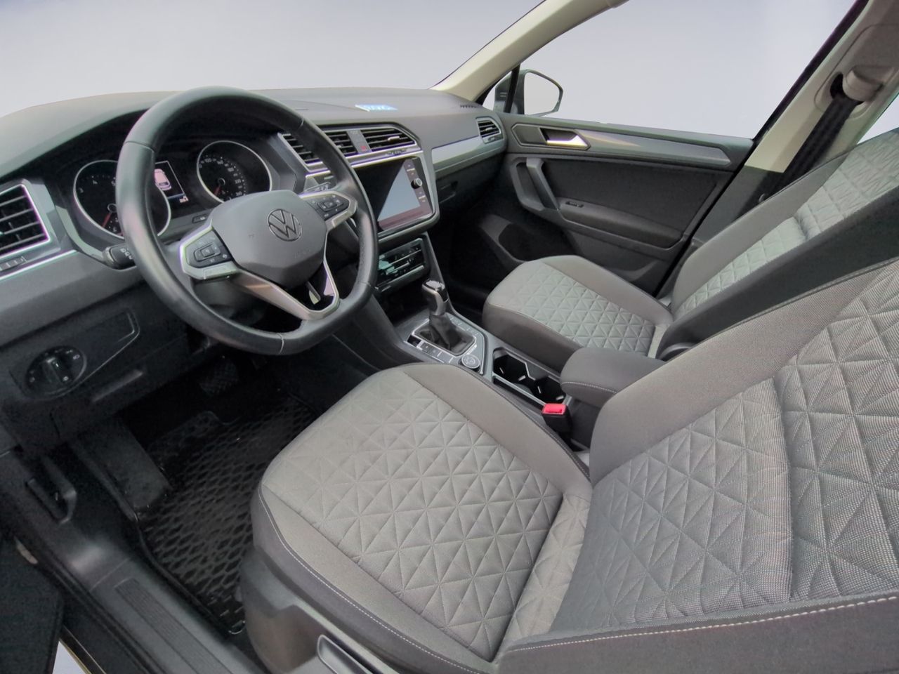 Tiguan 2.0 TSI DSG 4M Life KAMERA+MATRIX+NAVI