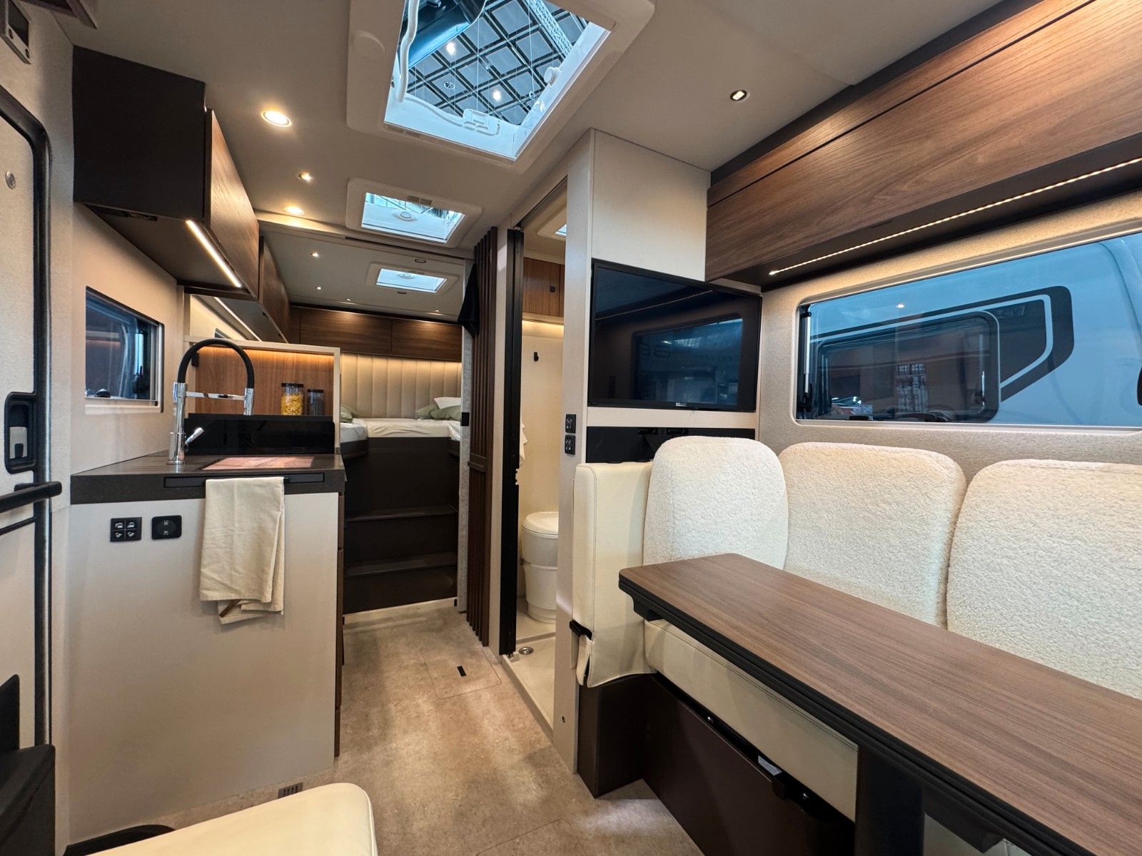 Fahrzeugabbildung Bürstner Signature SFT 7.0 NEUHEIT MODELL 2026!