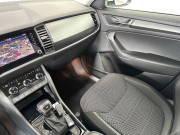 Fahrzeugabbildung SKODA Kodiaq Ambition Navigation PDC Touch BremsAssist