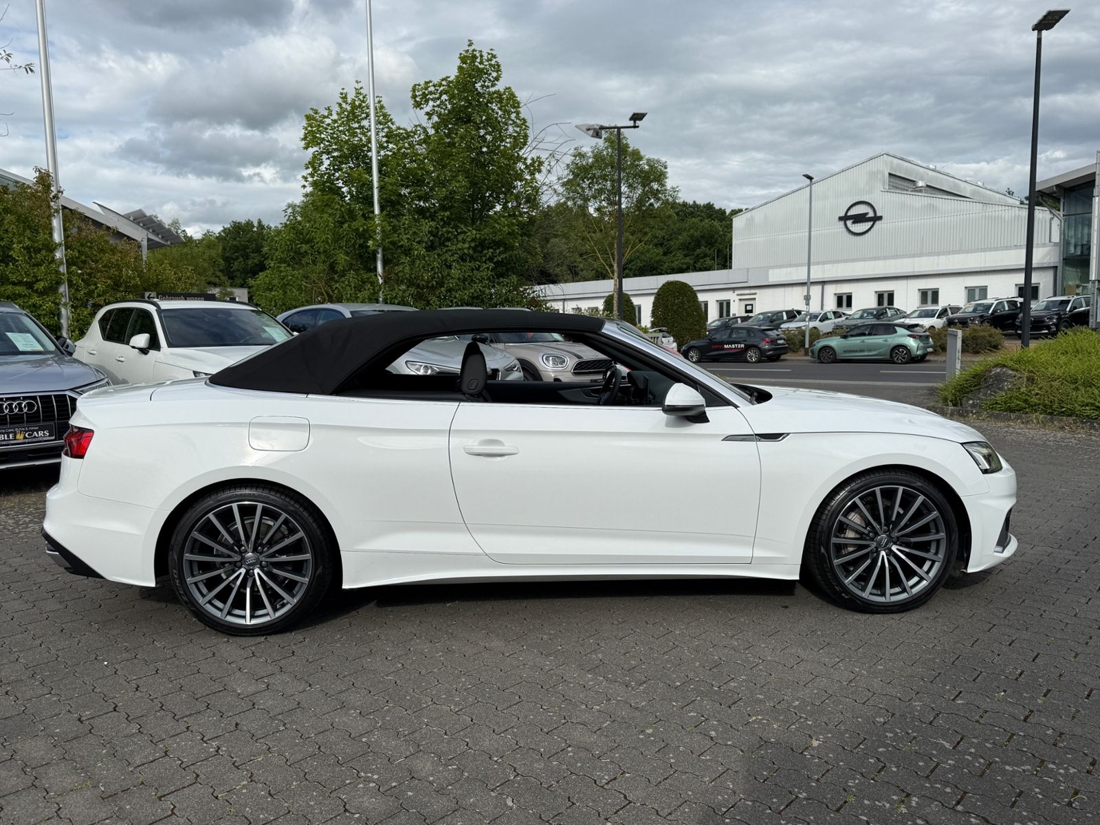 Fahrzeugabbildung Audi A5 Cabrio advanced 40 TFSI S tronic MATRIX KAM