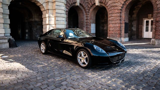 Fahrzeugabbildung Ferrari 612 Scaglietti/Nero mit nero im Bestzustand