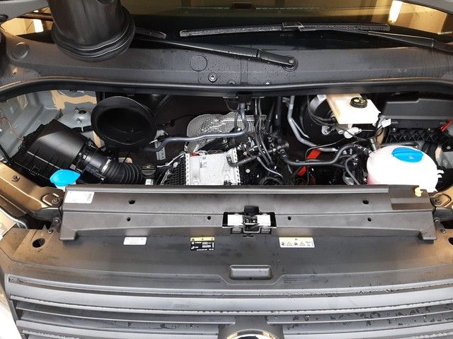 Fahrzeugabbildung Volkswagen Crafter 35 Kasten L3H3 Hochdach 2.0TDI DSG Kamer