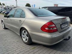Fahrzeugabbildung Mercedes-Benz E 220 E 220 CDI Avantgarde Rentnerfahrzeug