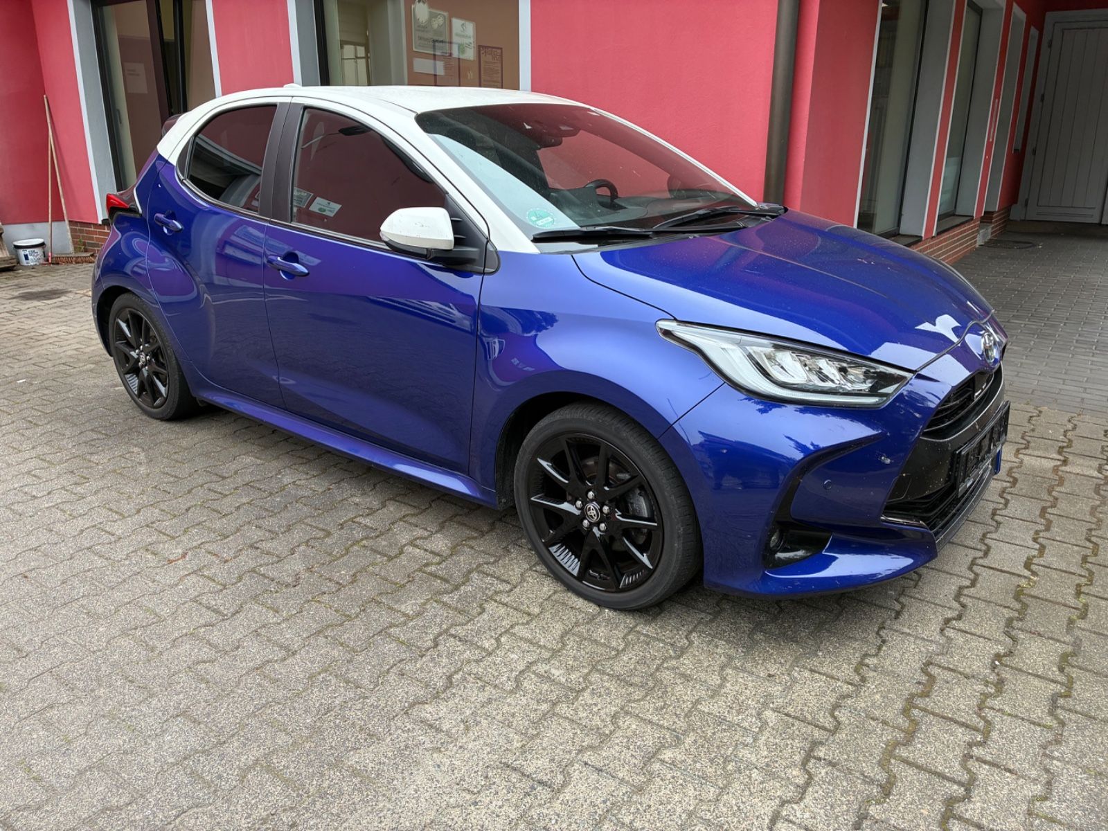 Toyota Yaris Hybrid Style-Automatik-5-tür-Bicolor-Navi- imagem 2