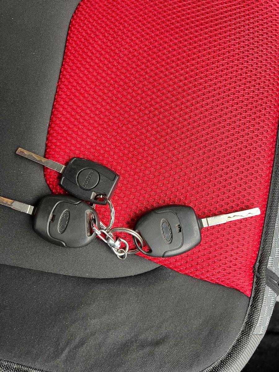 Ford Focus 2007 — photo 11