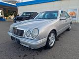 Mercedes-Benz E 420 AVANTGARDE Gepflegt,2.HAND,Leder - Mercedes-Benz E 420 mit Benzin-Antrieb