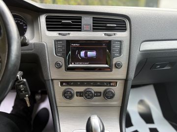 Volkswagen Golf - 12