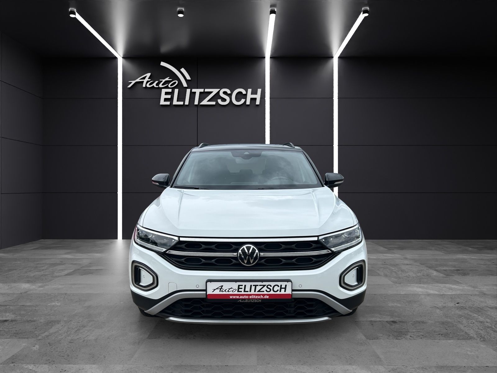 Fahrzeugabbildung Volkswagen T-Roc TDI Style DSG Matrix Navi ACC RFK Pano SHZ