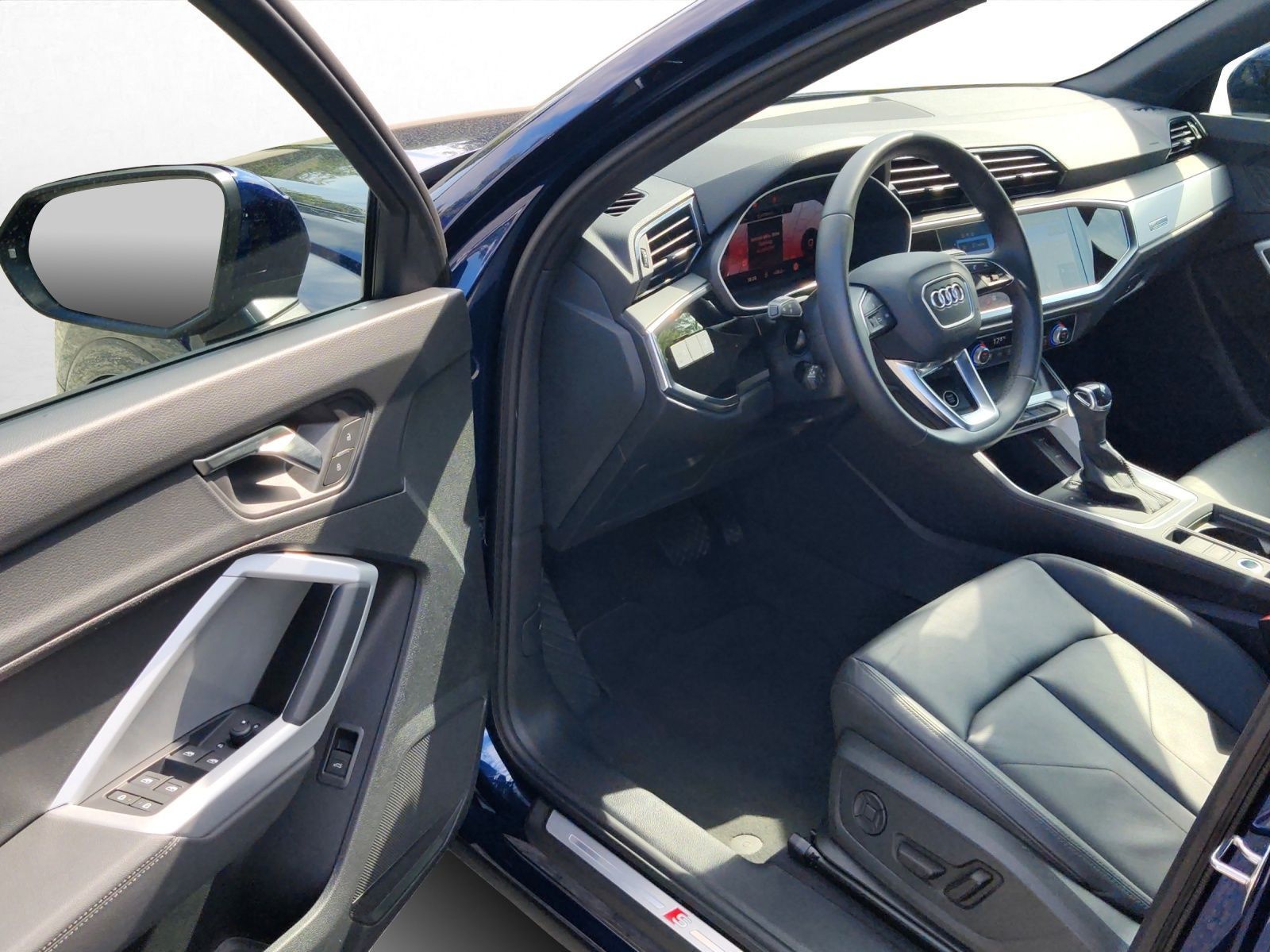 Audi Q3 - Bild 14