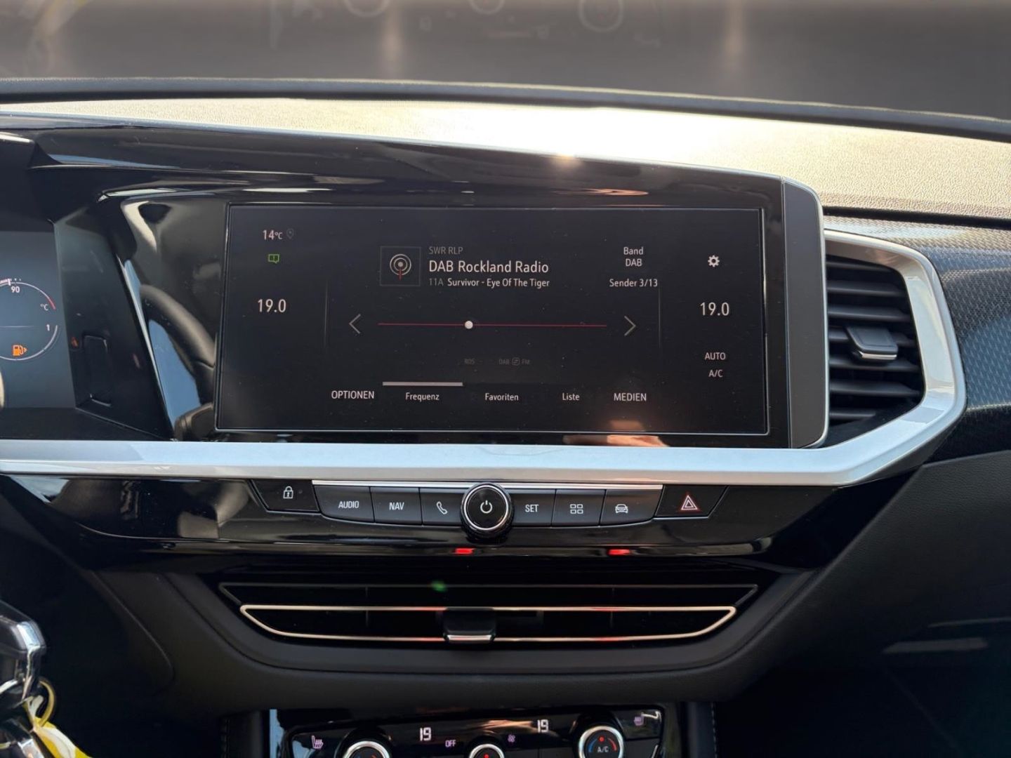 Fahrzeugabbildung Opel Grandland GS Line Navi 360 Kamera LED Apple CarP