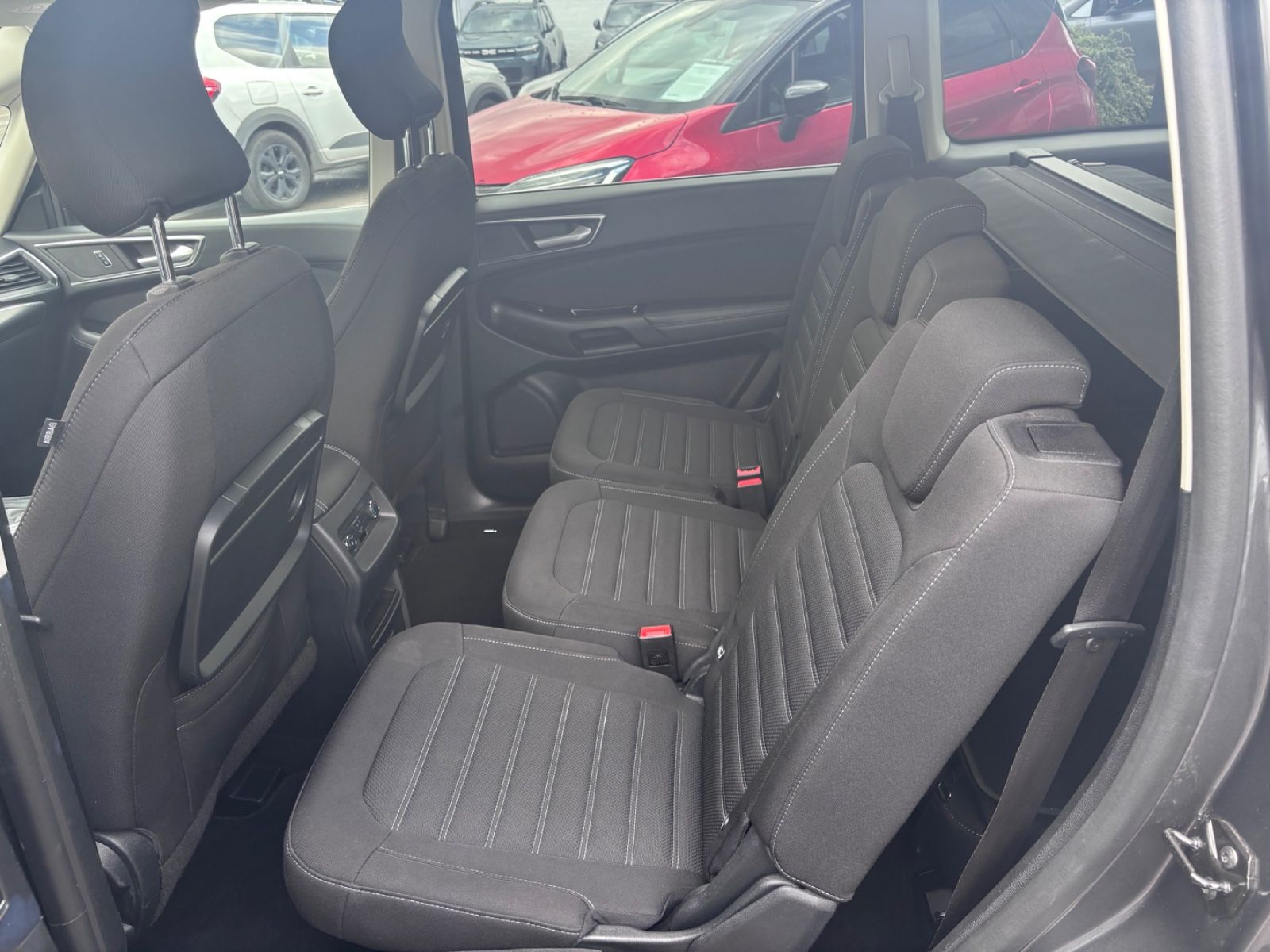 Fahrzeugabbildung Ford Galaxy Titanium 7-Sitzer Automatik