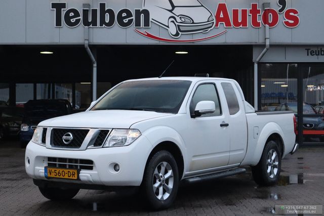 Nissan Navara 2.5 dCi Business King Cab klima control,