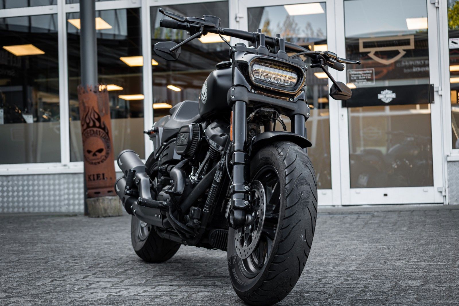 Fahrzeugabbildung Harley-Davidson FXFBS FAT BOB 114 CUI SOFTAIL - Penzl - Avon
