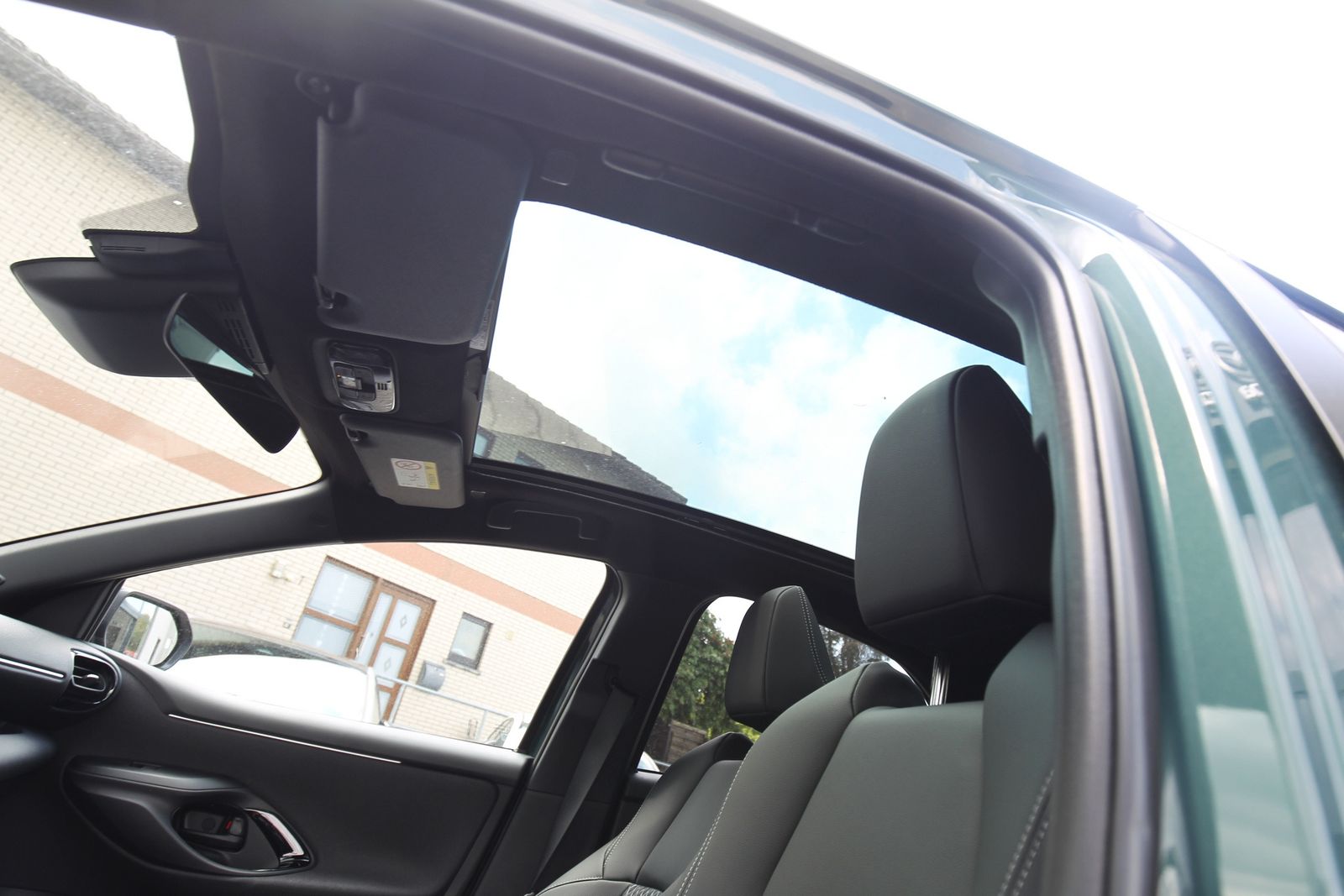 Mazda 2 Hybrid - Bild 9