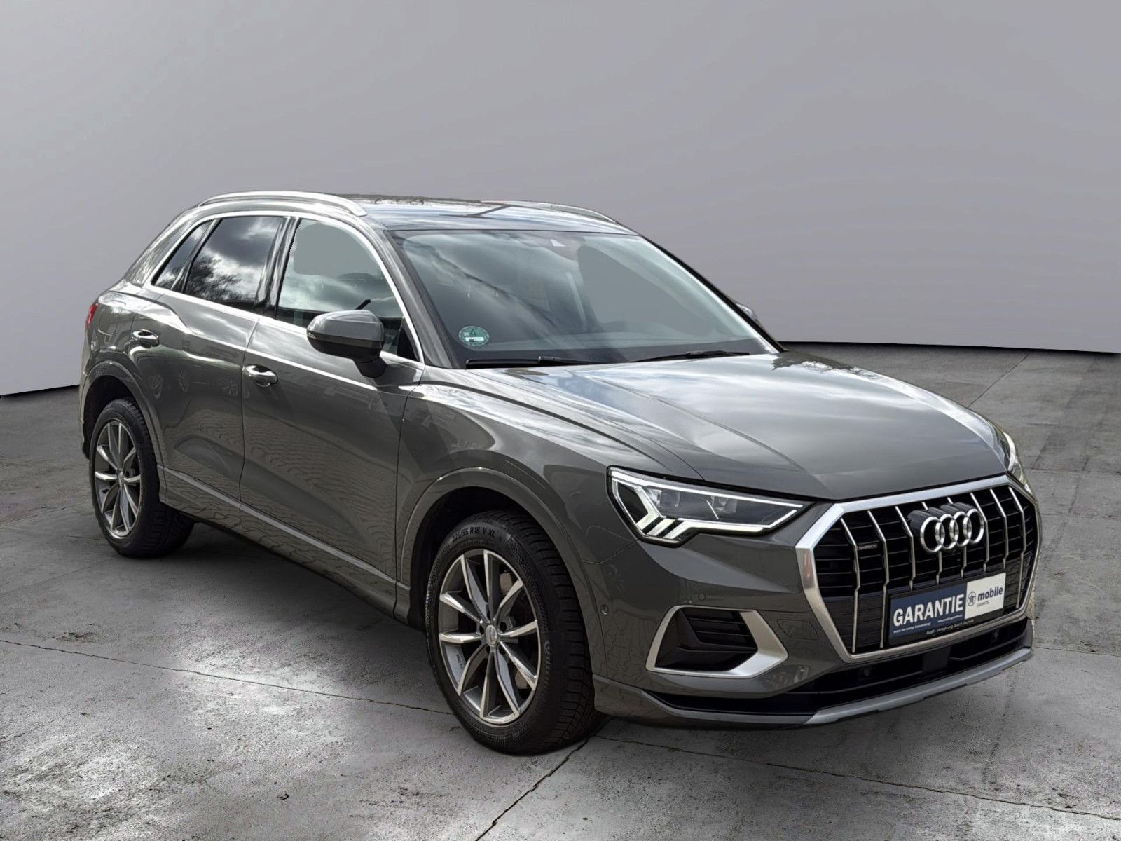 Fahrzeugabbildung Audi Q3 40 TFSI quattro /AHK/ 1.Hand/ unfallfrei