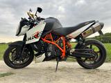 KTM Superduke 990 R - KTM VON 751 BIS 1000 CCM