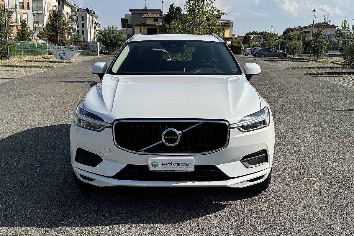 Volvo VOLVO XC60 B4 (d) AWD Geartronic Momentum imagem 3