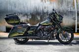 Harley-Davidson FLHXSE  CVO Street Glide 117-Envious Green Fade - HARLEY-DAVIDSON STREET GLIDE