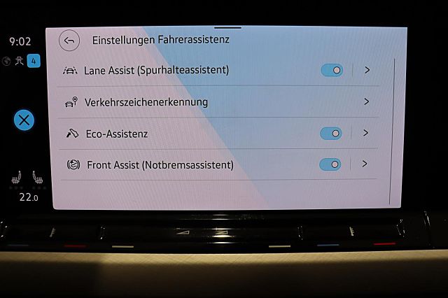 Golf 1.5 TSI Life LED NAVI KLIMA SHZ DAB BT PDC