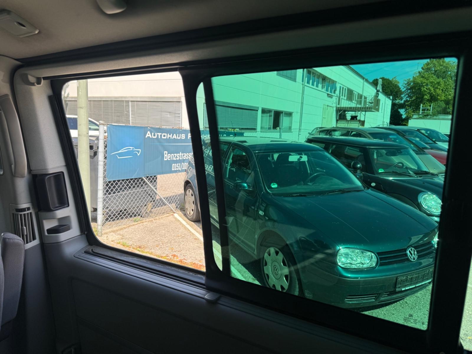 Volkswagen T5 Multivan Comfortline 2.5 TDI 5 cyl. 174 ch BVA / 1ère main / Chauffage auxiliaire / GPS / Attelage