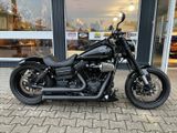 Harley-Davidson FXDB  Street Bob  5HD1 - HARLEY-DAVIDSON 2012 STREET BOB