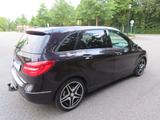 Mercedes-Benz B 180 CDI  Navi Panorama Kamera Klima Sitzh. AHK - Mercedes-Benz B 180 mit Diesel-Antrieb
