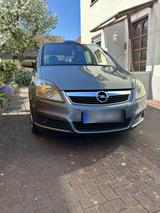 Opel Zafira 2.0 tsi - Opel Zafira in Karlsruhe