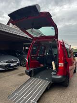 Volkswagen Caddy 1,2TSI 63kW Behindertengerecht mit Rampe