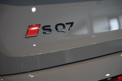AUDI SQ7 TFSI | Pano | Carbon | HuD | B&O | Nardograu AUDI SQ7 TFSI | Pano | Carbon | HuD | B&O | Nardograu