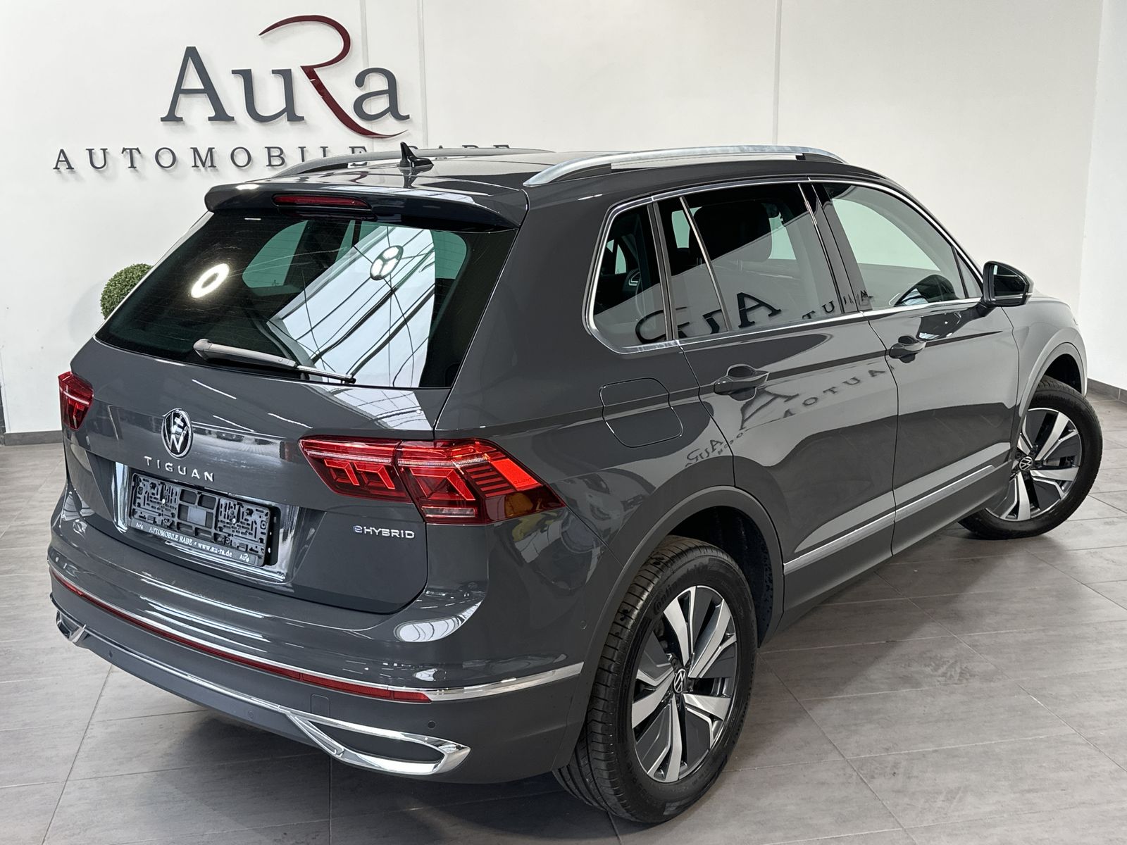Fahrzeugabbildung Volkswagen Tiguan 1.4 eHybrid DSG Elegance NAV+LED+AHK+PANO