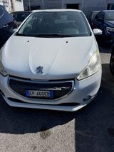 Peugeot 208 1.4 HDi 68 CV 5 porte Access - Peugeot 208 Access mit Diesel-Antrieb