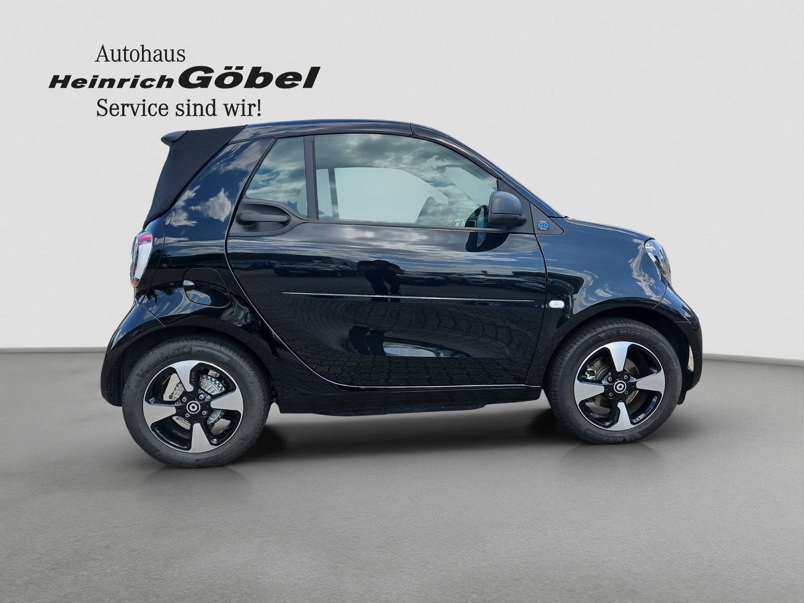 Fahrzeugabbildung Smart Smart EQ Cabrio EXCLUSIVE-PAKET