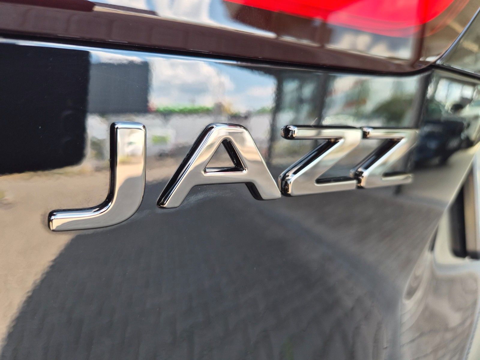 Honda Jazz 1.5 i-MMD Hybrid Elegance Black Emblem