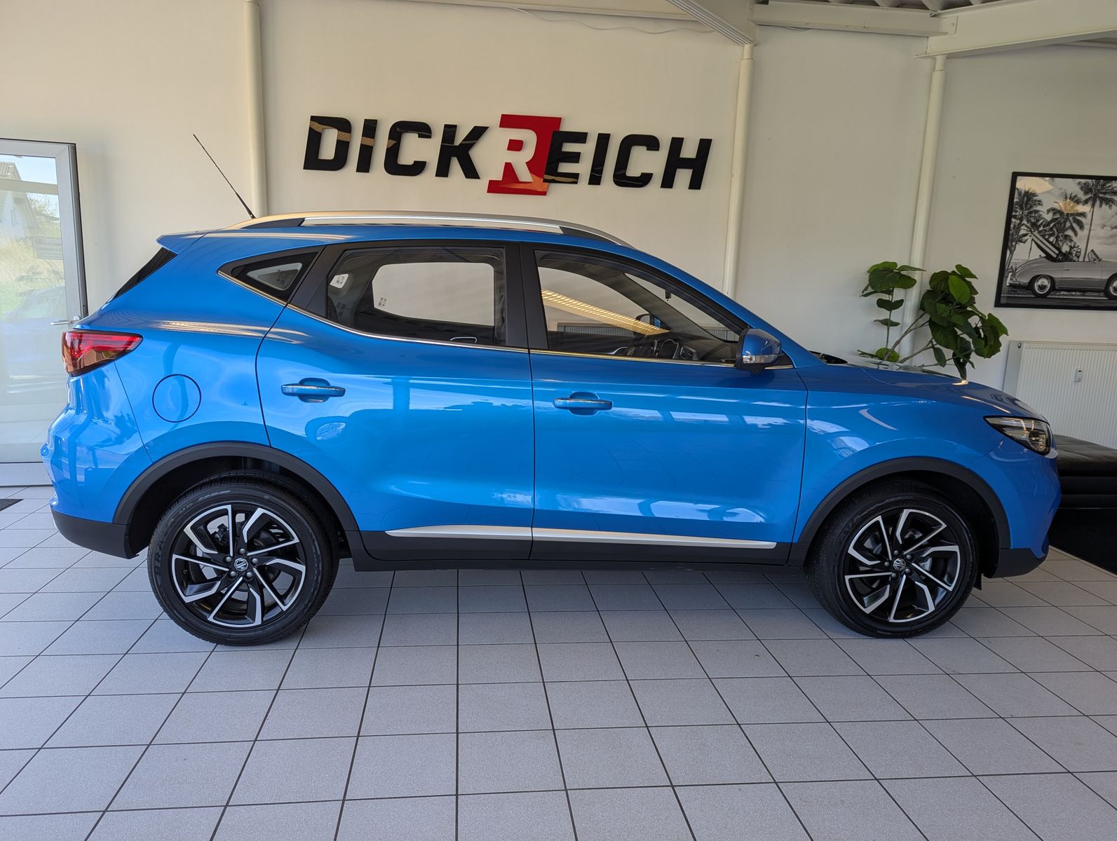 MG ZS