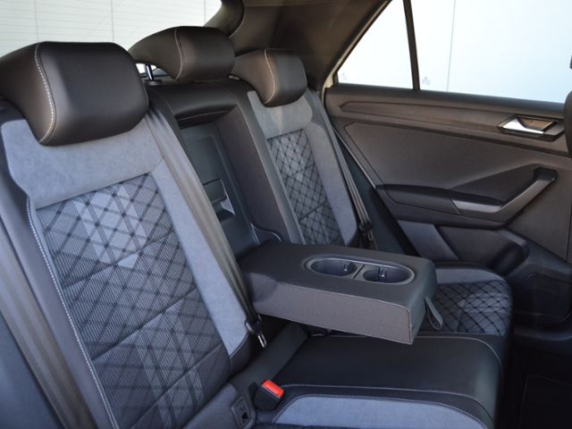 T-Roc 1.5 TSI DSG R-Line AHK/IQ.DRIVE/MATRIX/NAV