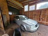 Audi A6 V8 4.2 - Audi A6 aus 2000: Kombi