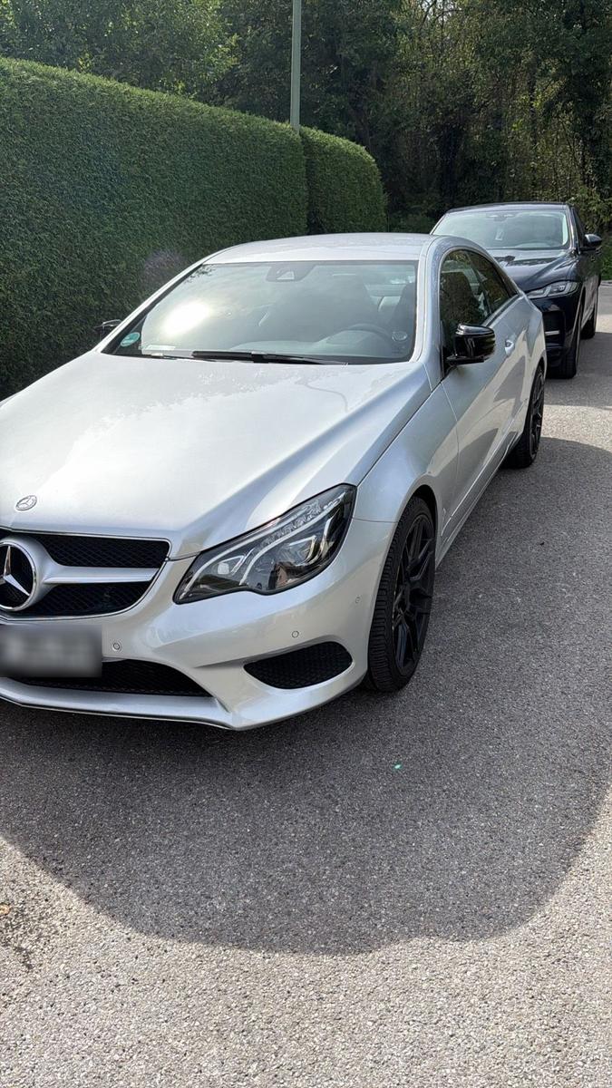Mercedes-Benz E 200