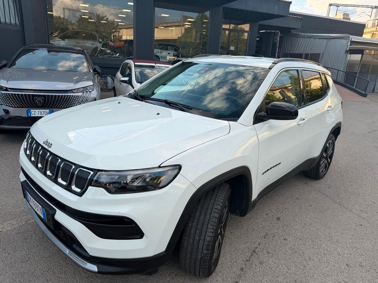 Jeep Compass 1.6 Multijet II 2WD Limited imagem 3
