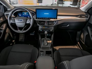 Ford Focus 1.0 Titanium X Intelligent Drive Assist