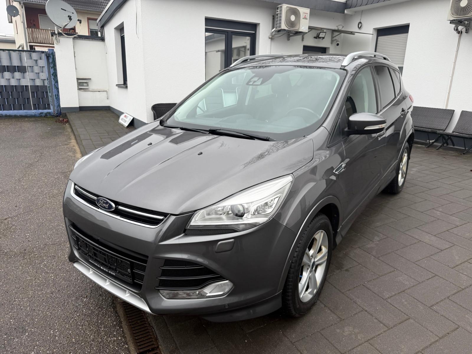 Ford Kuga 2.0 TDCI Individual ACC Allrad 4X4 BiXenon