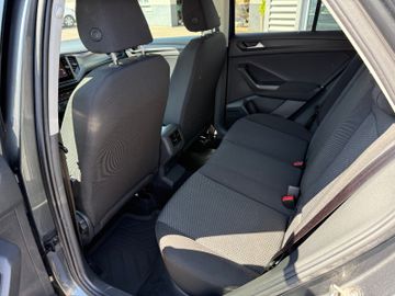 Volkswagen T-Roc +Klimaauto.+SHZ+Navi+PDC+Tempo+